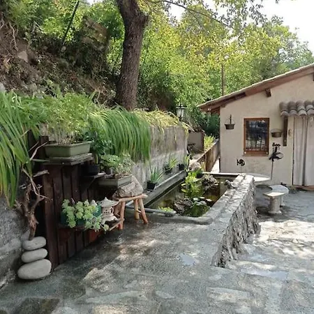 Domyv'loup * Entrevaux