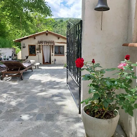 Domyv'loup Entrevaux